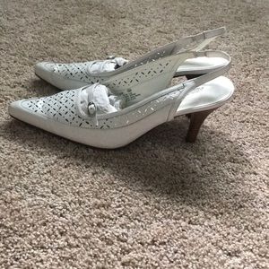 Ladies white slingback.